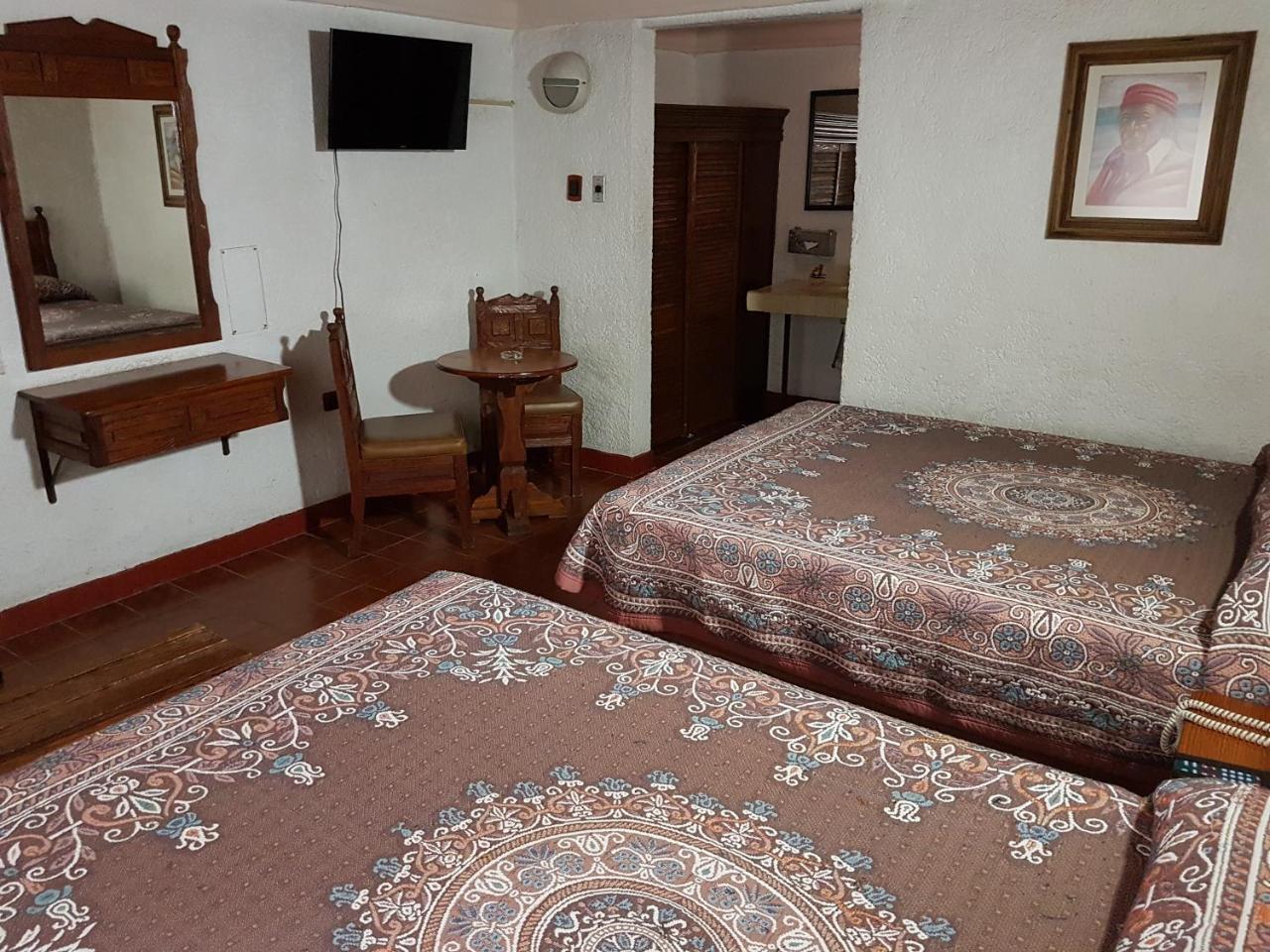 State Inn Чиуауа Экстерьер фото